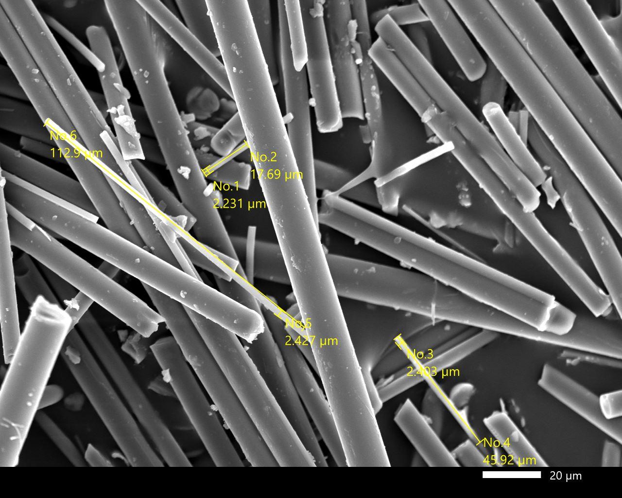 Mineralwolle im Elektronenmikroskop